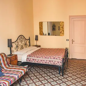Casa Verdi - House Of Travelers Guest house